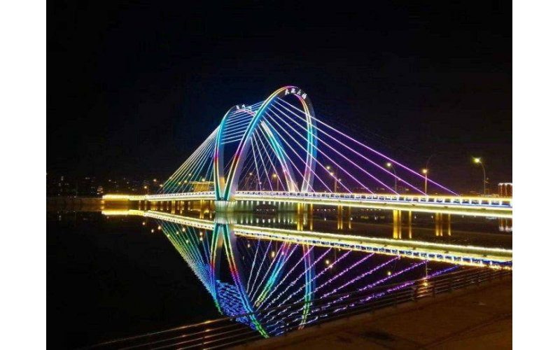 做好這四點(diǎn)，城市廣場(chǎng)夜景照明能給人們提供視覺(jué)享受